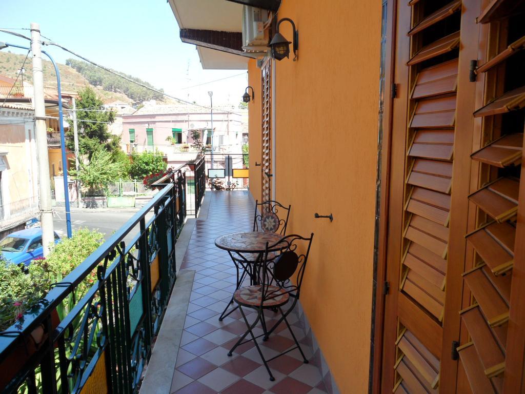 Il B&B Maison Graziella Виагранде Экстерьер фото